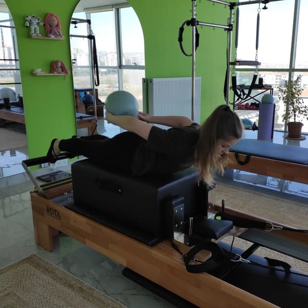 Fizyo Akay Pilates - 2. Fotoğraf Fizyo Akay Pilates - 2. Fotoğraf