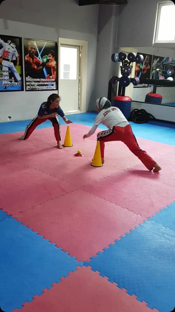 İkra Spor Kulübü Pilates - 84. Fotoğraf