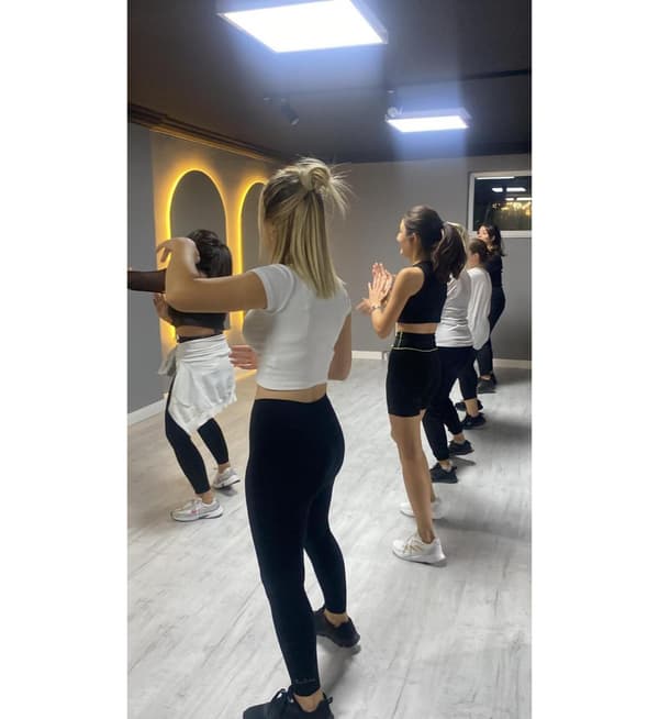 CM Sports Studio - 2. Fotoğraf